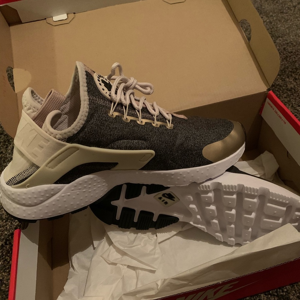 Huarache air ultra SE sneakers - New in box